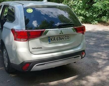 Білий Міцубісі Аутлендер, об'ємом двигуна 2 л та пробігом 60 тис. км за 19787 $, фото 1 на Automoto.ua