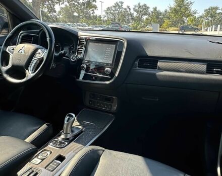 Білий Міцубісі Аутлендер, об'ємом двигуна 2 л та пробігом 35 тис. км за 20000 $, фото 6 на Automoto.ua