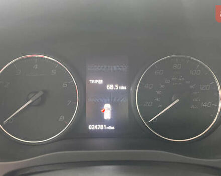 Белый Мицубиси Аутлендер, объемом двигателя 2.36 л и пробегом 39 тыс. км за 18350 $, фото 14 на Automoto.ua