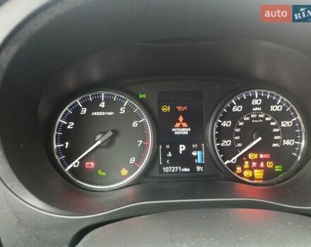Білий Міцубісі Аутлендер, об'ємом двигуна 2.36 л та пробігом 170 тис. км за 18200 $, фото 7 на Automoto.ua