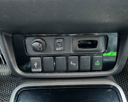 Белый Мицубиси Аутлендер, объемом двигателя 2.4 л и пробегом 120 тыс. км за 18990 $, фото 17 на Automoto.ua