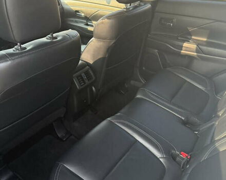 Білий Міцубісі Аутлендер, об'ємом двигуна 2.36 л та пробігом 84 тис. км за 19999 $, фото 9 на Automoto.ua