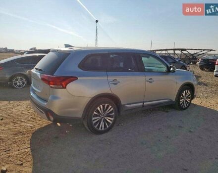 Білий Міцубісі Аутлендер, об'ємом двигуна 2.4 л та пробігом 133 тис. км за 3300 $, фото 2 на Automoto.ua