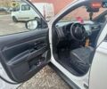 Білий Міцубісі Аутлендер, об'ємом двигуна 2.36 л та пробігом 170 тис. км за 18200 $, фото 12 на Automoto.ua