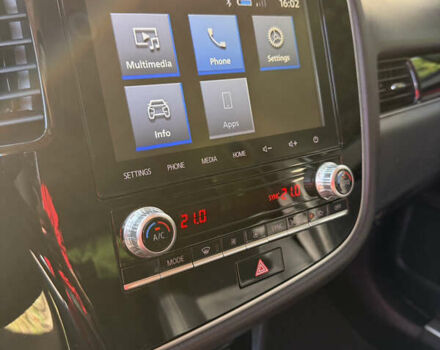 Білий Міцубісі Аутлендер, об'ємом двигуна 2.36 л та пробігом 111 тис. км за 19300 $, фото 17 на Automoto.ua