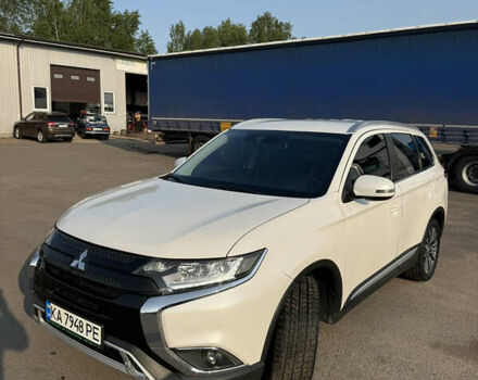 Білий Міцубісі Аутлендер, об'ємом двигуна 2.36 л та пробігом 84 тис. км за 19999 $, фото 14 на Automoto.ua