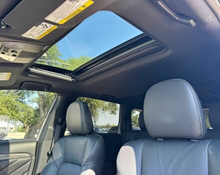 Белый Мицубиси Аутлендер, объемом двигателя 2 л и пробегом 32 тыс. км за 4400 $, фото 11 на Automoto.ua