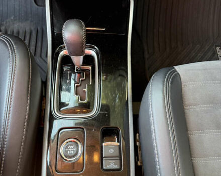 Білий Міцубісі Аутлендер, об'ємом двигуна 2.36 л та пробігом 111 тис. км за 19300 $, фото 16 на Automoto.ua