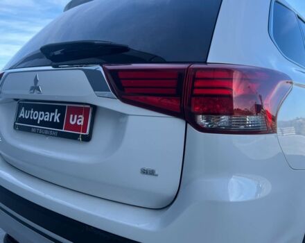 Белый Мицубиси Аутлендер, объемом двигателя 2.4 л и пробегом 120 тыс. км за 18990 $, фото 9 на Automoto.ua