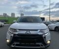 Белый Мицубиси Аутлендер, объемом двигателя 2 л и пробегом 2 тыс. км за 24500 $, фото 2 на Automoto.ua
