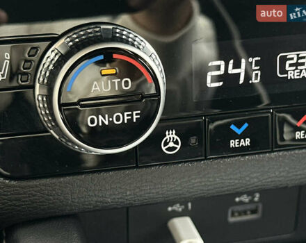 Білий Міцубісі Аутлендер, об'ємом двигуна 2.5 л та пробігом 62 тис. км за 28300 $, фото 54 на Automoto.ua