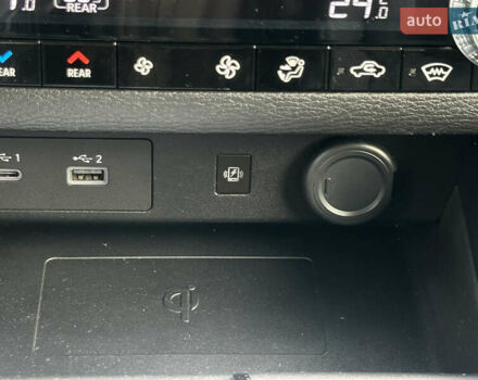 Білий Міцубісі Аутлендер, об'ємом двигуна 2.5 л та пробігом 62 тис. км за 28300 $, фото 56 на Automoto.ua