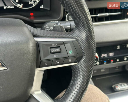 Білий Міцубісі Аутлендер, об'ємом двигуна 2.5 л та пробігом 62 тис. км за 28300 $, фото 20 на Automoto.ua