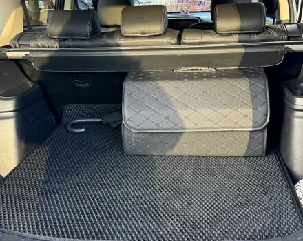 Белый Мицубиси Аутлендер, объемом двигателя 2 л и пробегом 143 тыс. км за 19999 $, фото 6 на Automoto.ua