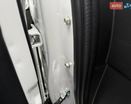Білий Міцубісі Аутлендер, об'ємом двигуна 2 л та пробігом 63 тис. км за 20800 $, фото 41 на Automoto.ua