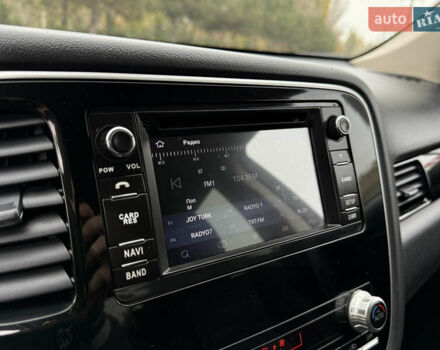 Білий Міцубісі Аутлендер, об'ємом двигуна 2 л та пробігом 63 тис. км за 20800 $, фото 21 на Automoto.ua