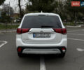 Білий Міцубісі Аутлендер, об'ємом двигуна 2 л та пробігом 63 тис. км за 20800 $, фото 10 на Automoto.ua