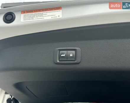 Білий Міцубісі Аутлендер, об'ємом двигуна 2.5 л та пробігом 62 тис. км за 28300 $, фото 32 на Automoto.ua