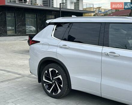 Білий Міцубісі Аутлендер, об'ємом двигуна 2.5 л та пробігом 62 тис. км за 28300 $, фото 48 на Automoto.ua