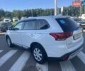 Белый Мицубиси Аутлендер, объемом двигателя 2 л и пробегом 135 тыс. км за 17700 $, фото 5 на Automoto.ua