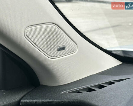 Білий Міцубісі Аутлендер, об'ємом двигуна 2.5 л та пробігом 62 тис. км за 28300 $, фото 13 на Automoto.ua