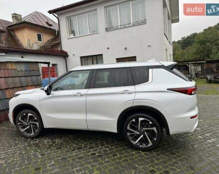 Білий Міцубісі Аутлендер, об'ємом двигуна 2.49 л та пробігом 22 тис. км за 26500 $, фото 1 на Automoto.ua