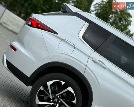 Белый Мицубиси Аутлендер, объемом двигателя 2.49 л и пробегом 70 тыс. км за 24900 $, фото 13 на Automoto.ua