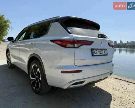 Мицубиси Аутлендер 2022 в Днепре (Днепропетровске) на Automoto.ua Белый Мицубиси Аутлендер, объемом двигателя 2.36 л и пробегом 44 тыс. км за 37300 $, фото 4 на Automoto.ua