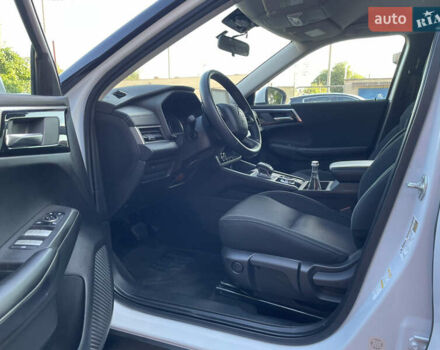 Белый Мицубиси Аутлендер, объемом двигателя 2.49 л и пробегом 62 тыс. км за 25000 $, фото 10 на Automoto.ua