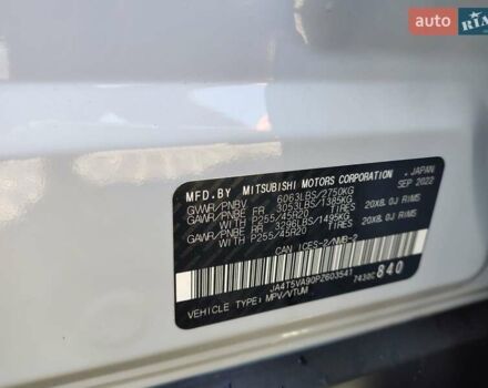 Белый Мицубиси Аутлендер, объемом двигателя 2.36 л и пробегом 43 тыс. км за 34300 $, фото 32 на Automoto.ua