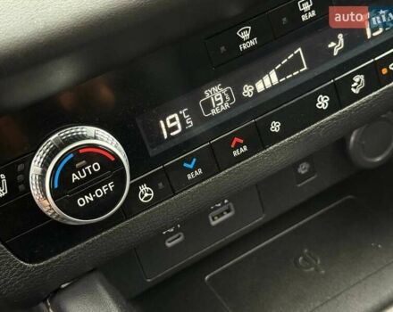 Білий Міцубісі Аутлендер, об'ємом двигуна 2.49 л та пробігом 70 тис. км за 25000 $, фото 52 на Automoto.ua