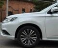 Міцубісі Аутлендер 2022 у Одесі на Automoto.ua Білий Міцубісі Аутлендер, об'ємом двигуна 0 л та пробігом 21 тис. км за 22000 $, фото 13 на Automoto.ua