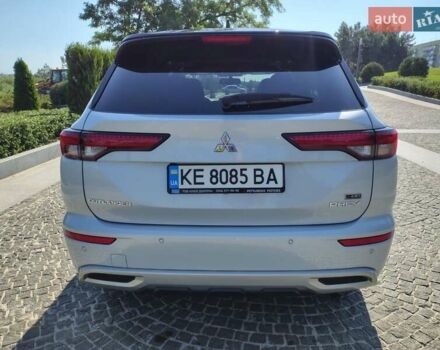 Білий Міцубісі Аутлендер, об'ємом двигуна 2.36 л та пробігом 38 тис. км за 37000 $, фото 1 на Automoto.ua