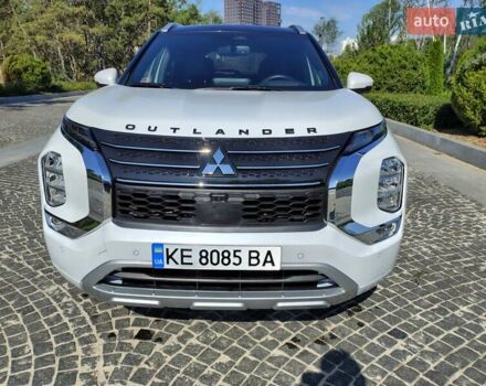 Белый Мицубиси Аутлендер, объемом двигателя 2.36 л и пробегом 43 тыс. км за 34300 $, фото 18 на Automoto.ua
