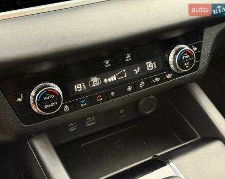 Белый Мицубиси Аутлендер, объемом двигателя 2.49 л и пробегом 70 тыс. км за 25500 $, фото 46 на Automoto.ua