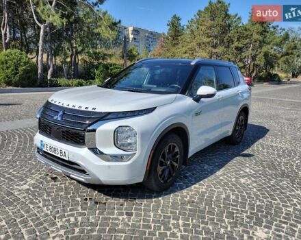 Белый Мицубиси Аутлендер, объемом двигателя 2.36 л и пробегом 43 тыс. км за 34300 $, фото 12 на Automoto.ua