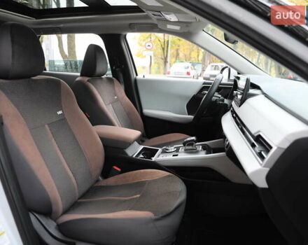 Міцубісі Аутлендер 2022 у Харкові на Automoto.ua Білий Міцубісі Аутлендер, об'ємом двигуна 2.49 л та пробігом 18 тис. км за 30500 $, фото 11 на Automoto.ua