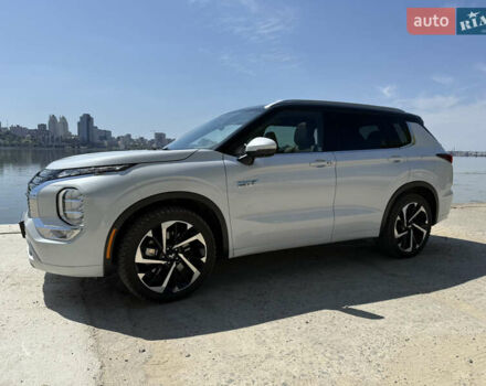 Мицубиси Аутлендер 2022 в Днепре (Днепропетровске) на Automoto.ua Белый Мицубиси Аутлендер, объемом двигателя 2.36 л и пробегом 44 тыс. км за 37300 $, фото 1 на Automoto.ua