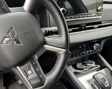 Білий Міцубісі Аутлендер, об'ємом двигуна 2.49 л та пробігом 22 тис. км за 26500 $, фото 5 на Automoto.ua