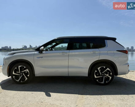 Мицубиси Аутлендер 2022 в Днепре (Днепропетровске) на Automoto.ua Белый Мицубиси Аутлендер, объемом двигателя 2.36 л и пробегом 44 тыс. км за 37300 $, фото 2 на Automoto.ua
