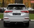 Міцубісі Аутлендер 2022 у Харкові на Automoto.ua Білий Міцубісі Аутлендер, об'ємом двигуна 2.49 л та пробігом 18 тис. км за 30500 $, фото 4 на Automoto.ua
