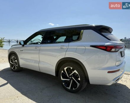 Мицубиси Аутлендер 2022 в Днепре (Днепропетровске) на Automoto.ua Белый Мицубиси Аутлендер, объемом двигателя 2.36 л и пробегом 44 тыс. км за 37300 $, фото 3 на Automoto.ua