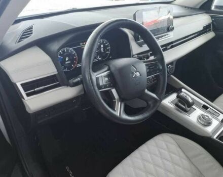 Білий Міцубісі Аутлендер, об'ємом двигуна 2.5 л та пробігом 12 тис. км за 12000 $, фото 6 на Automoto.ua