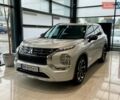 Белый Мицубиси Аутлендер, объемом двигателя 2.49 л и пробегом 25 тыс. км за 38999 $, фото 1 на Automoto.ua