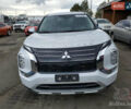 Белый Мицубиси Аутлендер, объемом двигателя 2.5 л и пробегом 86 тыс. км за 29500 $, фото 2 на Automoto.ua