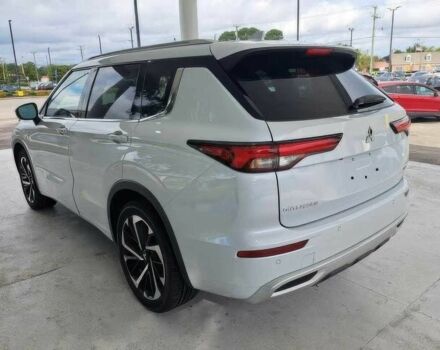 Білий Міцубісі Аутлендер, об'ємом двигуна 2.5 л та пробігом 12 тис. км за 12000 $, фото 3 на Automoto.ua