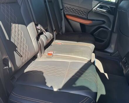 Белый Мицубиси Аутлендер, объемом двигателя 0 л и пробегом 24 тыс. км за 18500 $, фото 12 на Automoto.ua