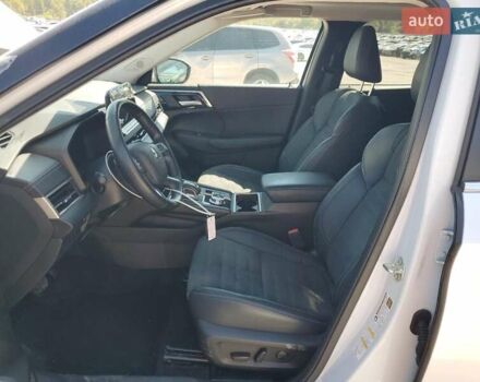 Белый Мицубиси Аутлендер, объемом двигателя 2.49 л и пробегом 43 тыс. км за 14318 $, фото 6 на Automoto.ua