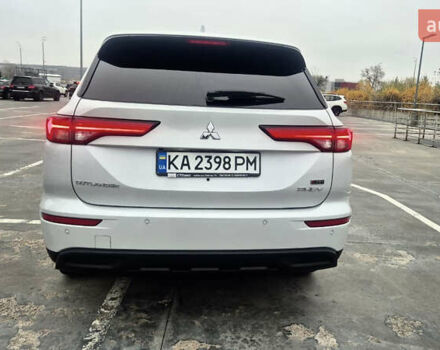 Белый Мицубиси Аутлендер, объемом двигателя 2.36 л и пробегом 33 тыс. км за 34600 $, фото 14 на Automoto.ua