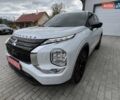 Белый Мицубиси Аутлендер, объемом двигателя 2.49 л и пробегом 45 тыс. км за 28500 $, фото 5 на Automoto.ua